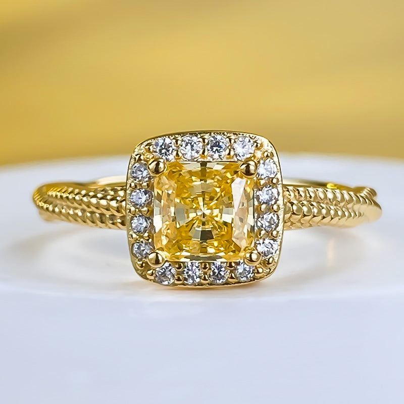 S925 Silver 5 * 5mm Square Sugar Yellow Diamond High Carbon Diamond Ring