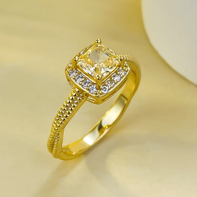 S925 Silver 5 * 5mm Square Sugar Yellow Diamond High Carbon Diamond Ring