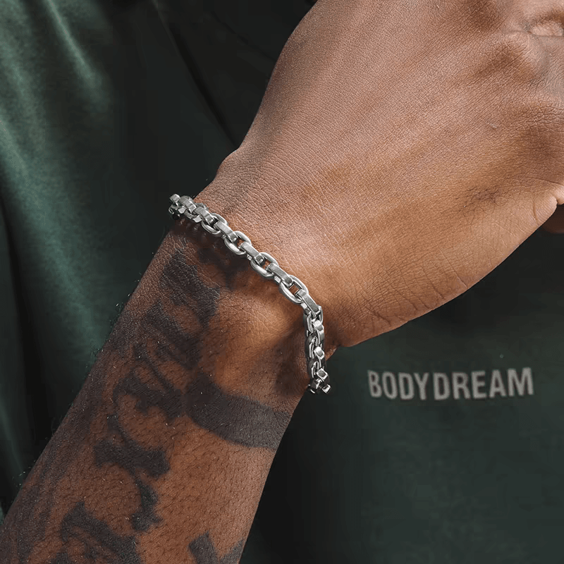 18K Gold-colored Handchain hip-hop titanium steel bracelet suitable for both men and women high-end O-shape