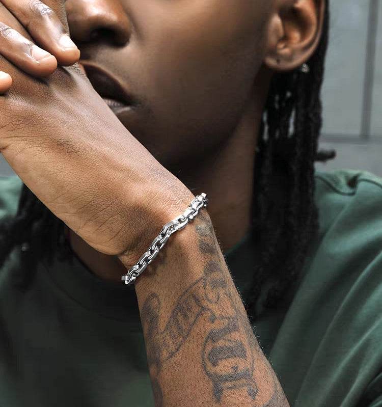 18K Gold-colored Handchain hip-hop titanium steel bracelet suitable for both men and women high-end O-shape - MOWTE
