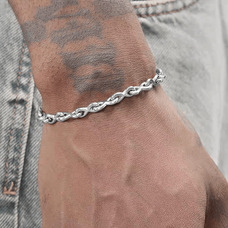 Silver titanium steel 8-shaped spiral bracelet hip-hop trend personality O-shape splicing bracelet high-end feel without fading - MOWTE