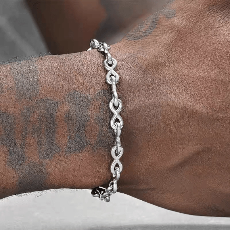 Silver titanium steel 8-shaped spiral bracelet hip-hop trend personality O-shape splicing bracelet high-end feel without fading - MOWTE