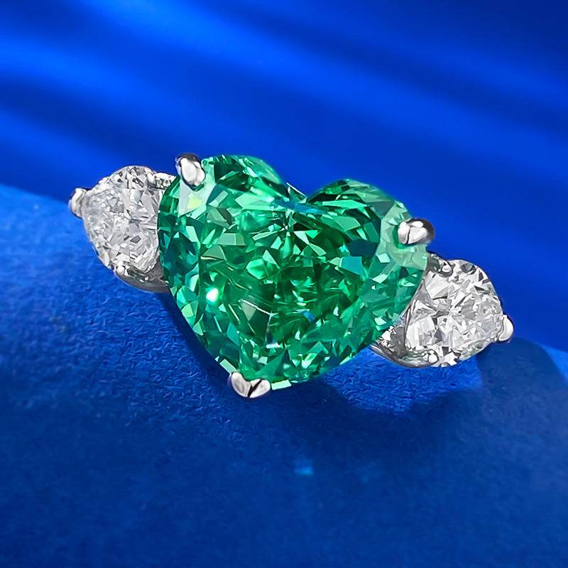 High carbon diamond ring with 925 silver throughout 10 * 12 emerald green ice flower cut heart-shaped women's ring - MOWTE