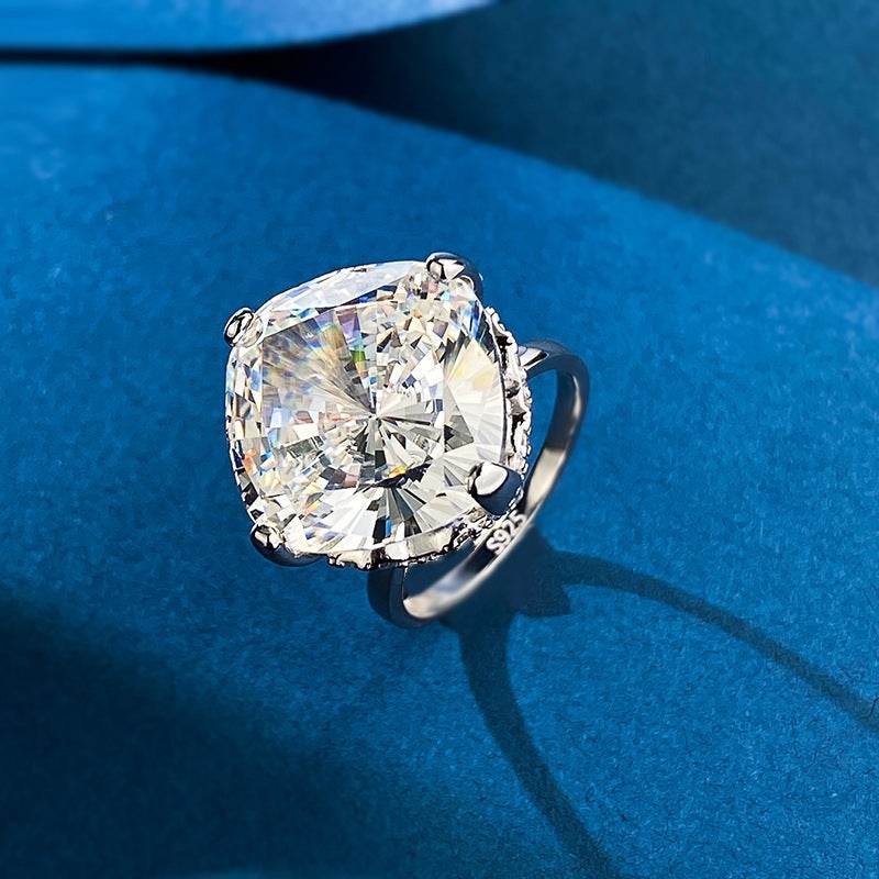 925 Silver Top Luxury Set Large Diamond Ring 15 * 15 High Carbon Diamond Wedding Ring Engagement Ring - MOWTE