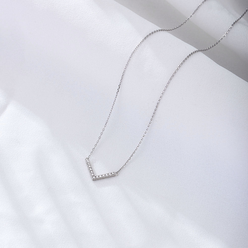 925 sterling silver V-shaped necklace for female niche design simple and versatile three-dimensional full diamond pendant collarbone chain