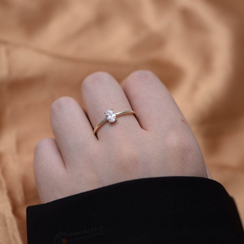 Personalized and minimalist single diamond pure silver ring for women with Instagram style geometric oval zirconia ring - MOWTE