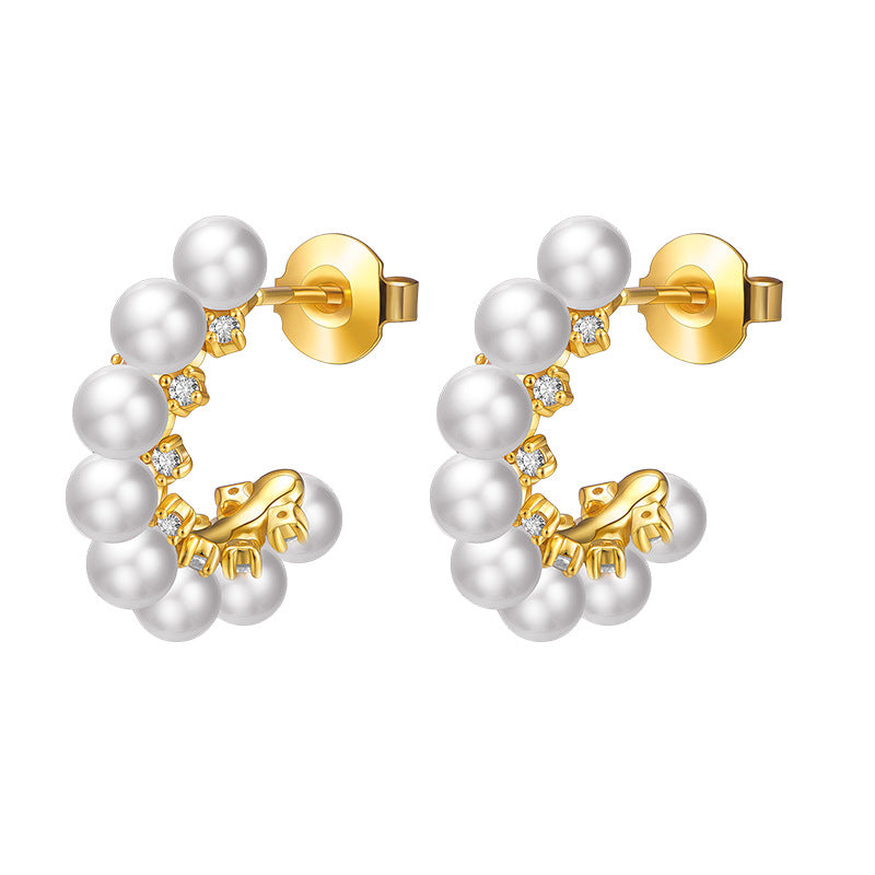 C-shaped pearl earrings with pure silver earrings and simple earrings