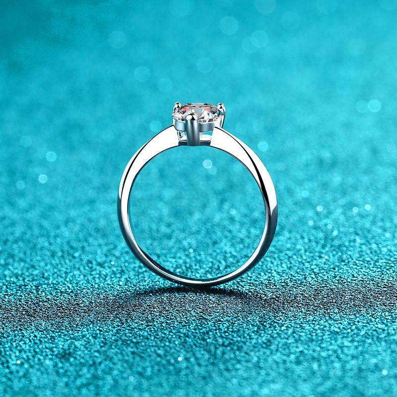 925 sterling silver women's minimalist 1ct, 2ct heart-shaped moissanite engagement ring