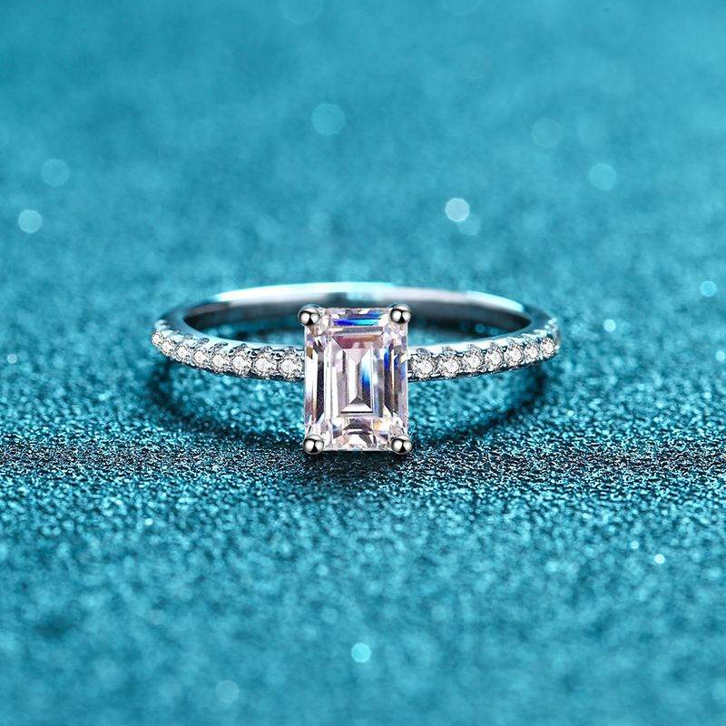 925 sterling silver with four claws 1ct,2ct Radon Chermosan stone ring