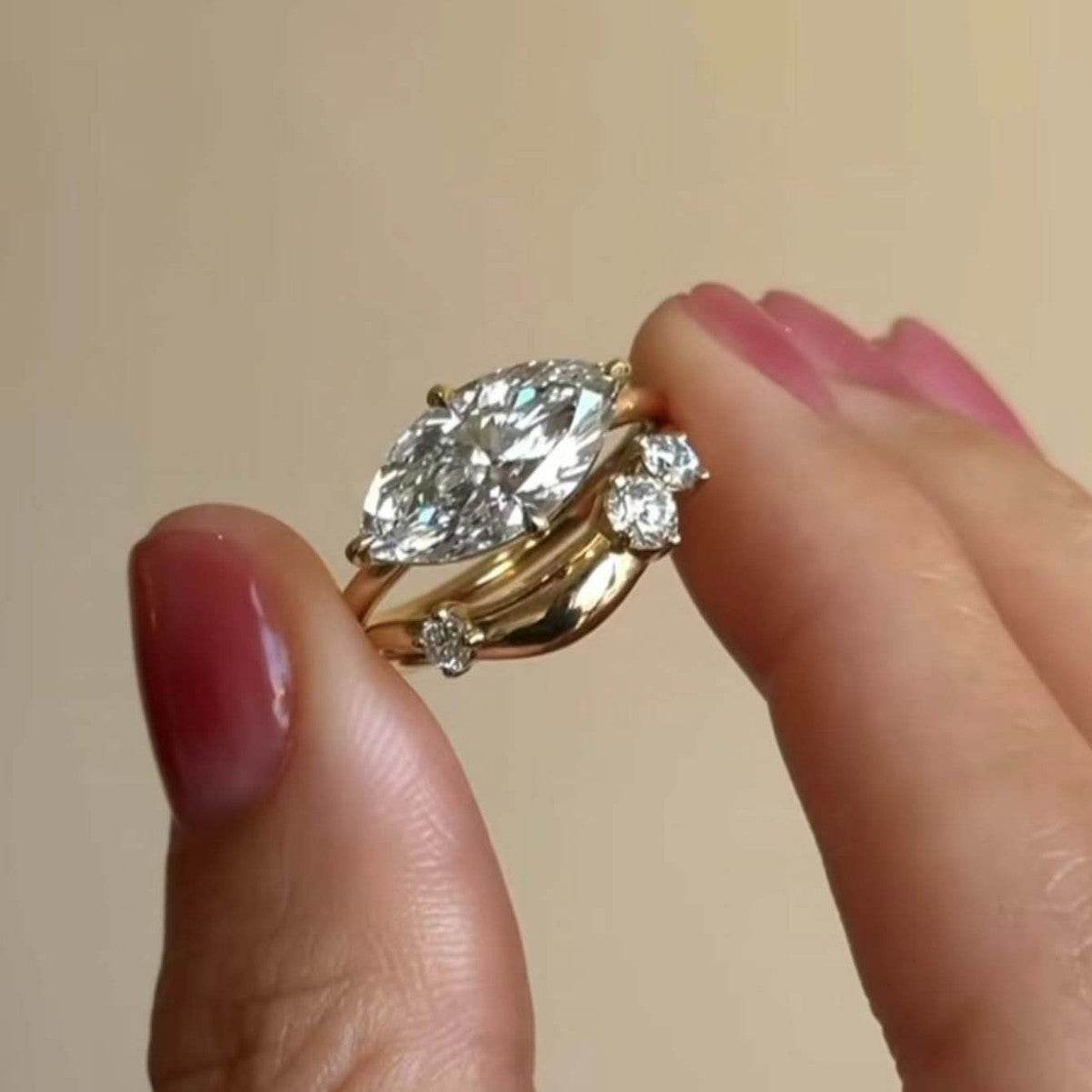 S925 Silver Two-Piece Set Moissanite Ring 1ct Center Stone Exquisite for Stacking wedding rings - MOWTE
