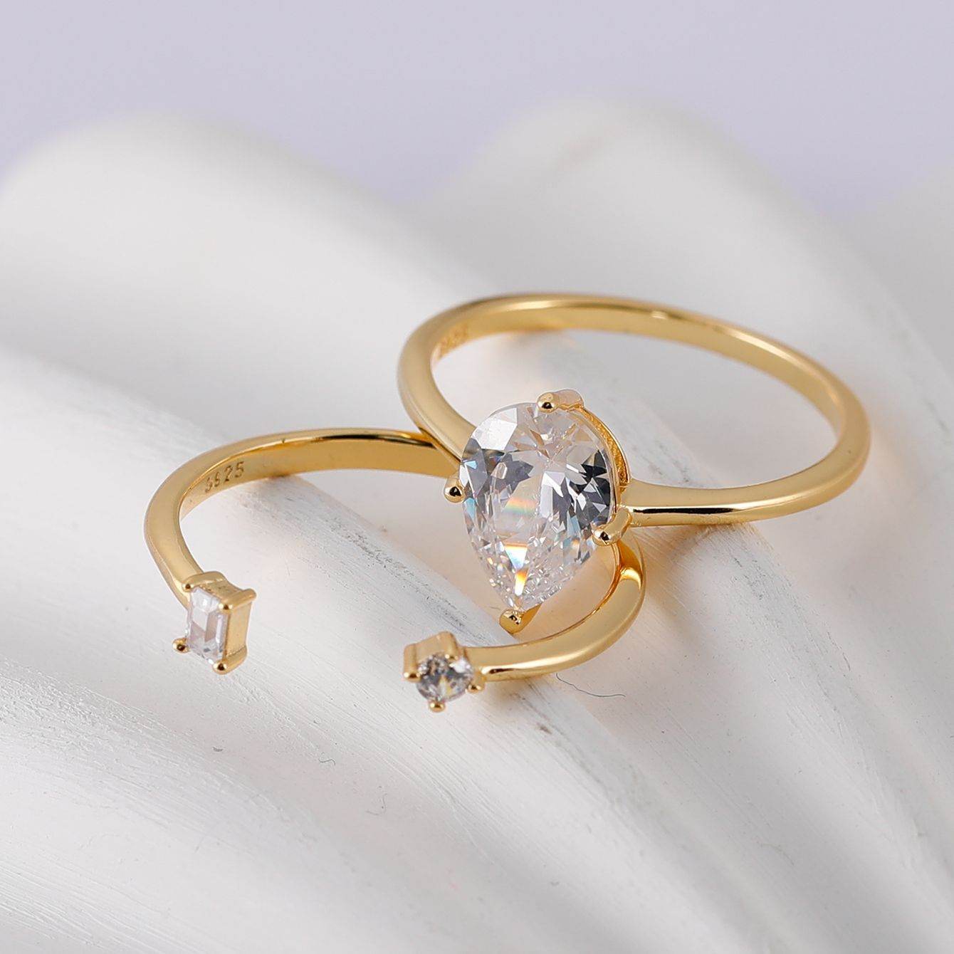 S925 Silver Two-Piece Set Moissanite Ring with 2ct Pear cut Center Stone Exquisite Stacking Wedding - MOWTE