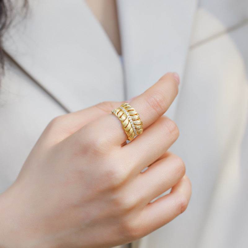 Light Luxury Brushed Finish Leaf-Shaped Diamond Ring S925 Sterling Silver Vintage Royal Style Band - MOWTE