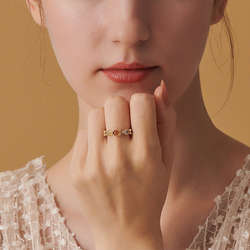 Exquisite and fashionable synthetic colored gemstone ring light luxury style S925 pure silver women's ring