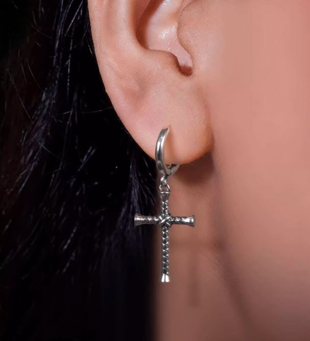 Sterling silver earrings personalized Moji cross silver ornaments handsome hip-hop street earrings