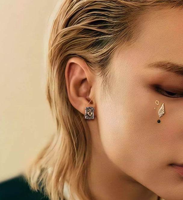 Sterling silver earrings for men and women hip-hop handsome poker studs - MOWTE