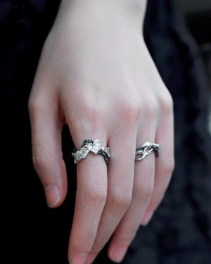 Personality girl sterling silver couple rings with open index finger and contrasting colors
