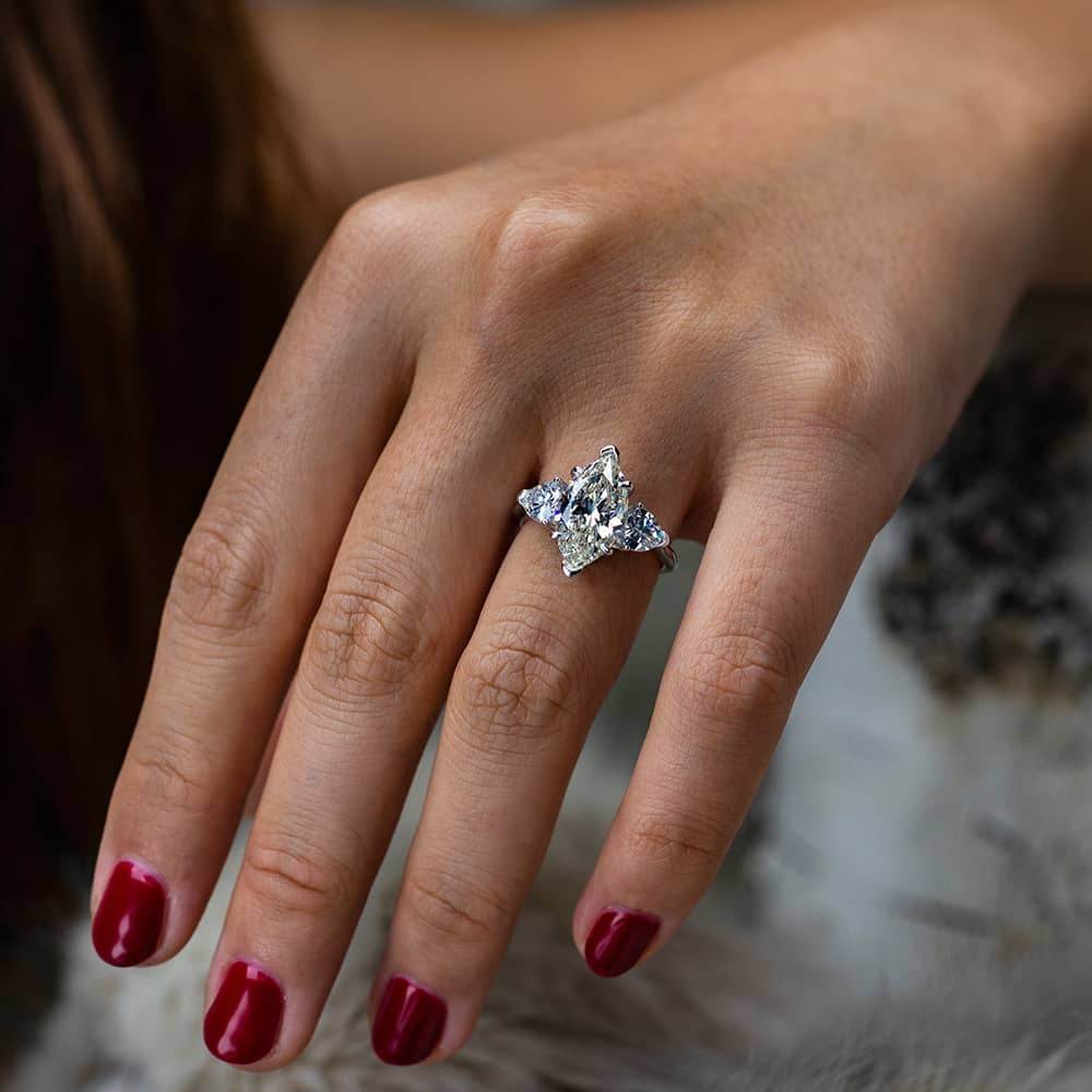 Luxurious S925 silver set with high carbon diamond marquise cut ring 3 carats