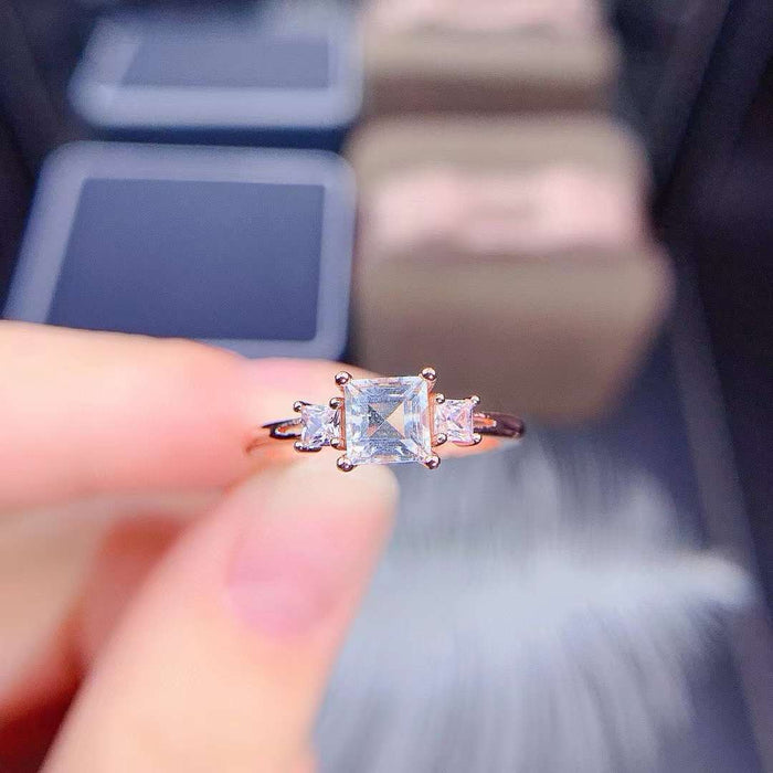 Fashion aquamarine silver ring