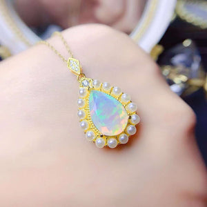 Genuine huge opal pendant and neckalce