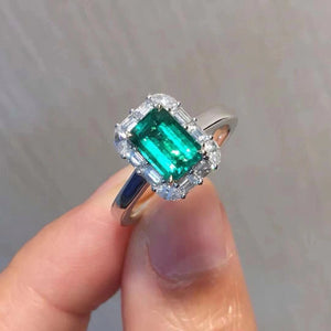 Natural emerald sterling silver ring