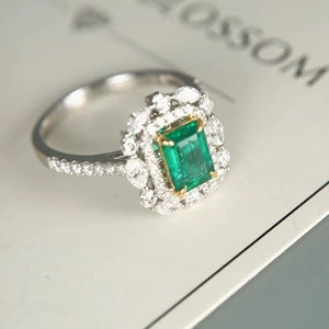 Colombian emerald sterling silver ring