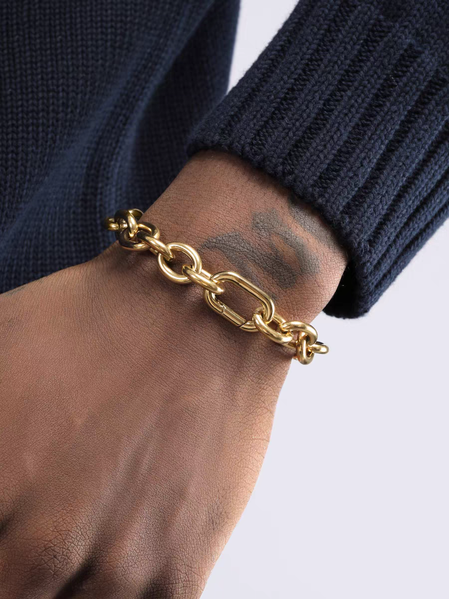 Thick bracelet