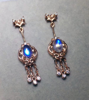 Moonstone dangle silver earrings - MOWTE