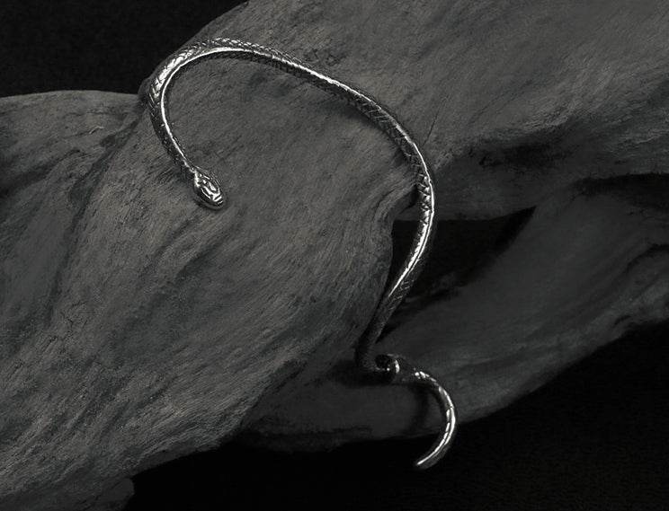 Men's fashion winding snake silver ear cuff - MOWTE