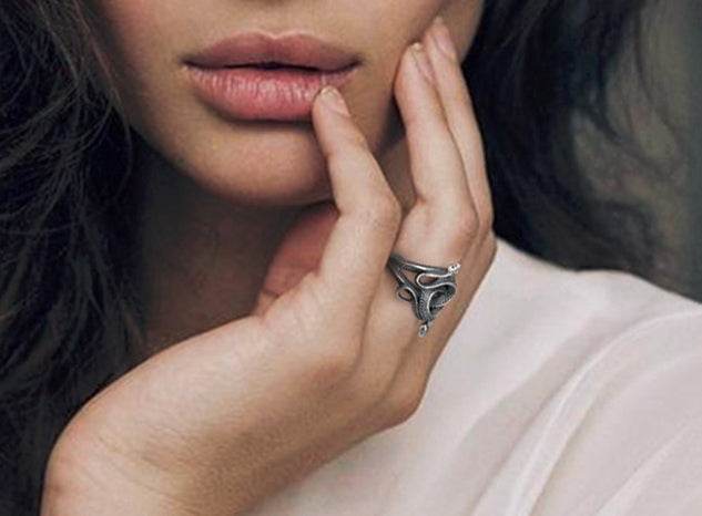 Men's fashion twin snake sterling silver ring - MOWTE