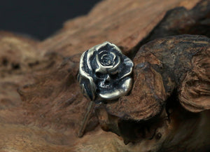 Men's fashion rose skeleton ear stud - MOWTE