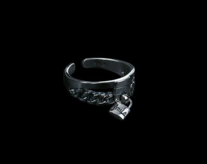 Men's fashion lock smile silver ring