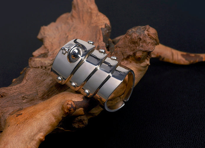 Men's vintage knight battlegear sterling silver ring