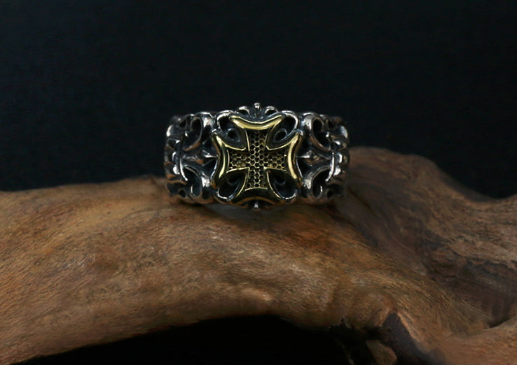 Men's vintage cross sterling silver ring