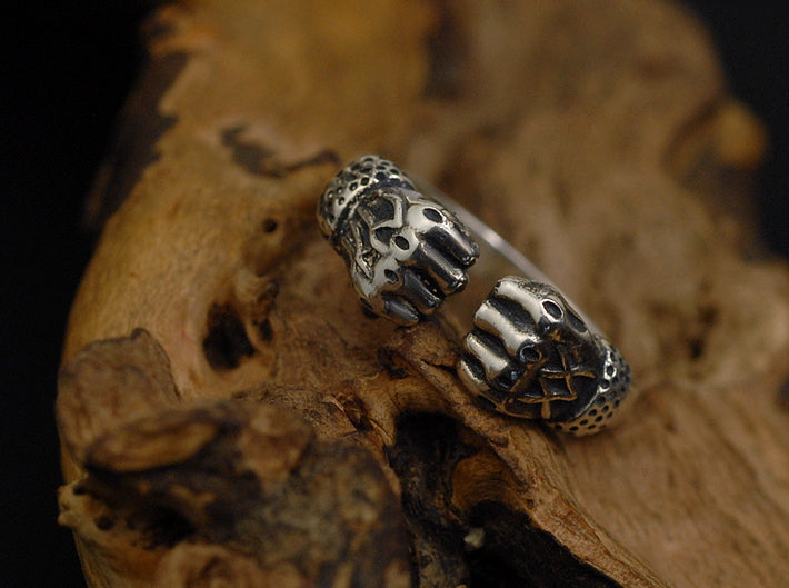 Men's fashion fists sterling silver ring