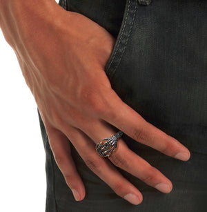 Men's fashion devil hug sterling silver ring