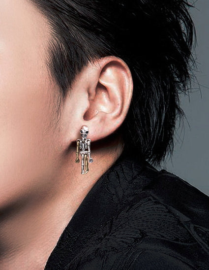 Men's fashion skeleton ear stud