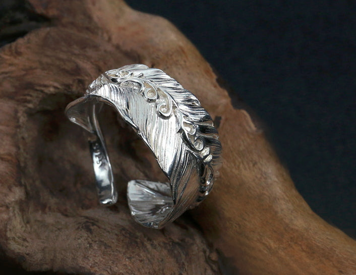 Men's vintage feather sterling silver ring