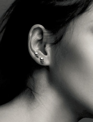 Men's fashion skulls ear stud