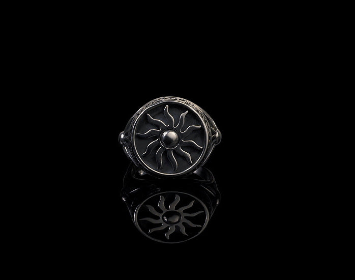 Men's fashion turning sun sterling silver ring