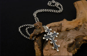 Vintage sterling silver cross pendant & necklace - MOWTE