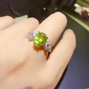 Peridot sterling silver opening ring - MOWTE